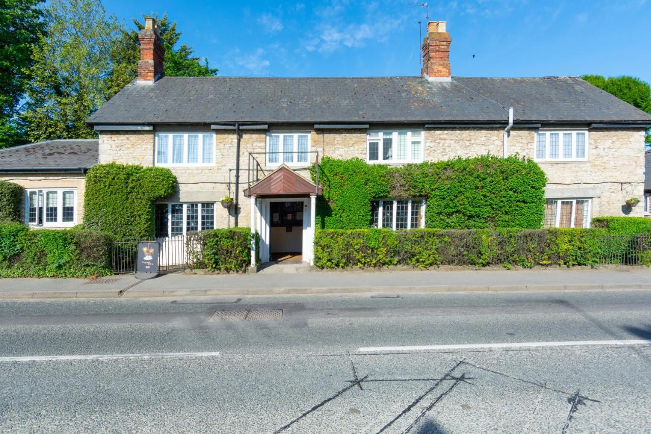 Jersey Arms Hotel Bicester Exterior photo