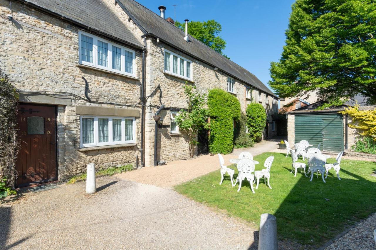 Jersey Arms Hotel Bicester Exterior photo