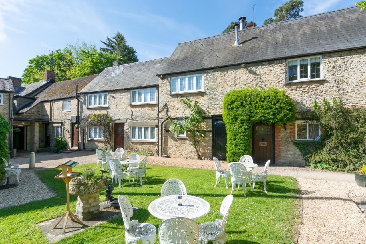 Jersey Arms Hotel Bicester Exterior photo